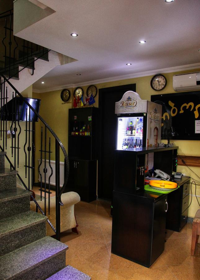 Hotel Obola Samtredia Bagian luar foto